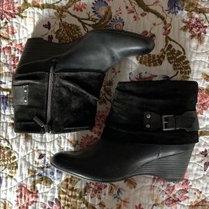 Clarks Black Leather & Suede Wedge Booties 7.5
